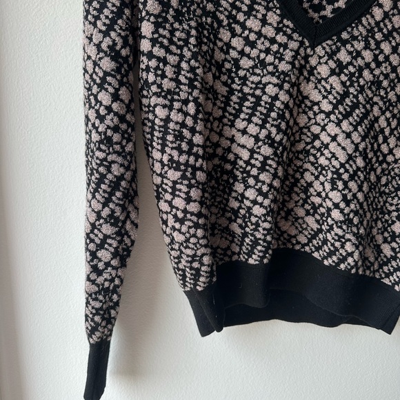 Diane Von Furstenberg Animal Print Glitter Sweater Size S/M - Picture 3 of 4
